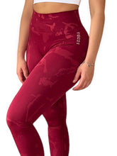 Load image into Gallery viewer, Camo Legging - Red
