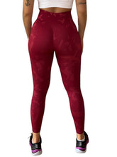 Load image into Gallery viewer, Camo Legging - Red
